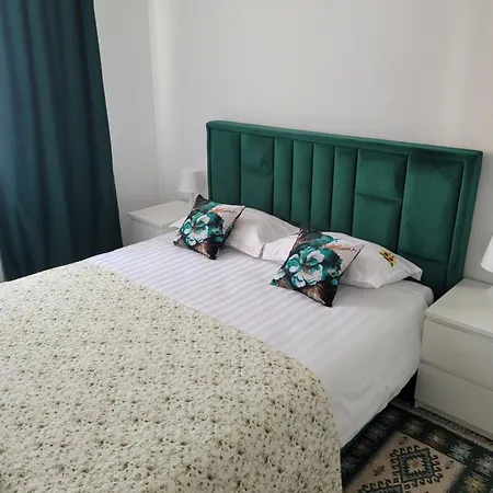 Casa Cu Floarea Soarelui Apartamento